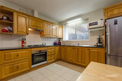 Property photo of 30 Fingal Drive Frankston VIC 3199