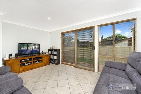Property photo of 9 Cowan Place St Helens Park NSW 2560