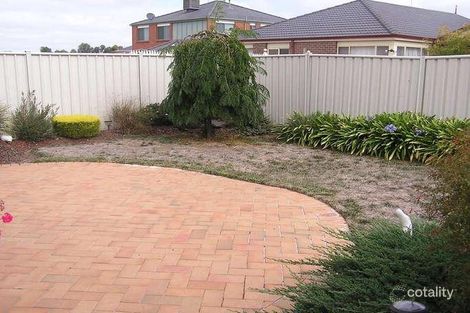 Property photo of 12 Diggers Place Caroline Springs VIC 3023