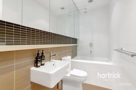 Property photo of 204/96 Ormond Road Elwood VIC 3184