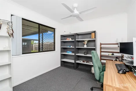 Property photo of 10 Saltair Drive Eli Waters QLD 4655