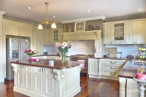 Property photo of 14 Lyon Place Ballan VIC 3342