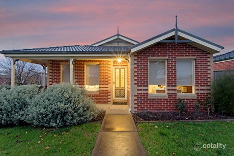 11 Syme Rd, Pakenham, VIC 3810