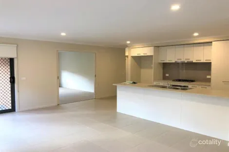 Property photo of 3 Hounslow Drive Wyndham Vale VIC 3024