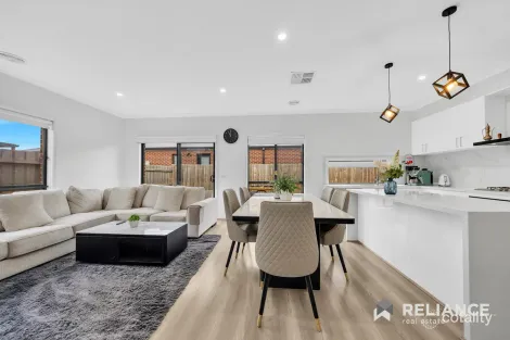 Property photo of 33 Wolin Drive Tarneit VIC 3029