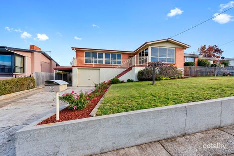 Property photo of 2 Warruga Place Devonport TAS 7310