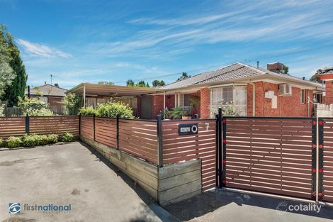 Property photo of 7 Shearer Place Roxburgh Park VIC 3064