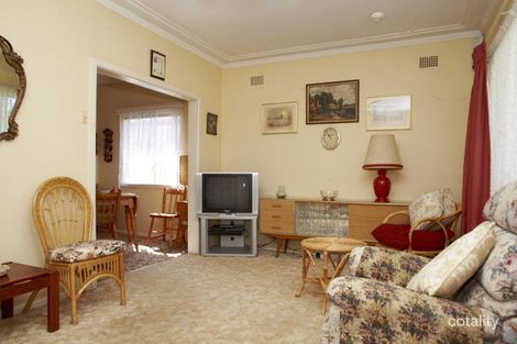 Property photo of 39 Florida Avenue Woy Woy NSW 2256