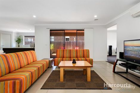 Property photo of 4 Succession Street Doreen VIC 3754