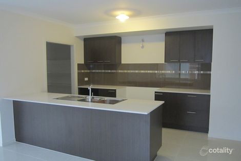 Property photo of 17 Connewara Crescent Clyde North VIC 3978
