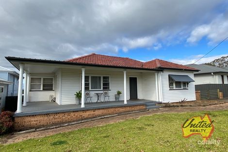 74 Merlin St, The Oaks, NSW 2570