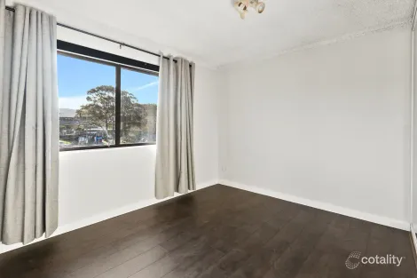 Property photo of 13/1 Mangerton Road Wollongong NSW 2500