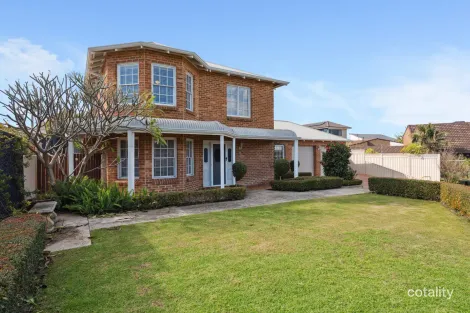 Property photo of 18 Truslove Way Duncraig WA 6023