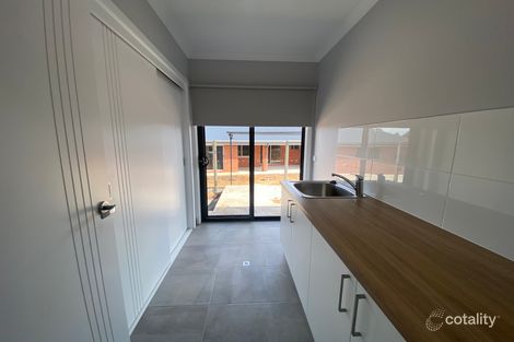 Property photo of 14 Pheasant Court Thurgoona NSW 2640