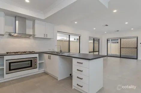 Property photo of 5D Marriot Street Cannington WA 6107