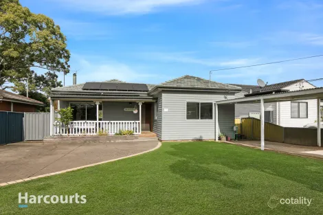18 White Pde, St Marys, NSW 2760