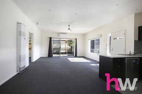 Property photo of 2/8 Westmoreland Street St Albans Park VIC 3219