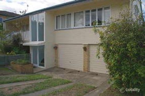 21 Coleridge St, Stafford Heights, QLD 4053