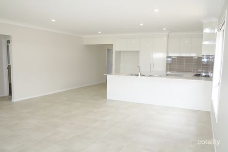 Property photo of 81 Skyblue Circuit Yarrabilba QLD 4207