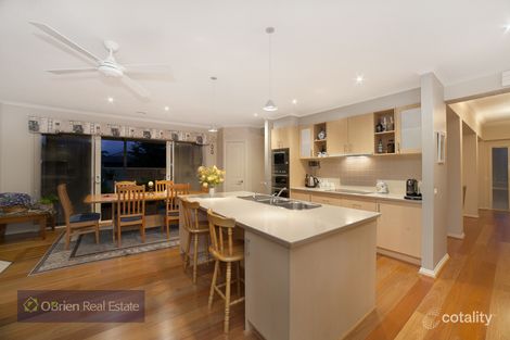 Property photo of 1 Willowbank Place Cranbourne East VIC 3977