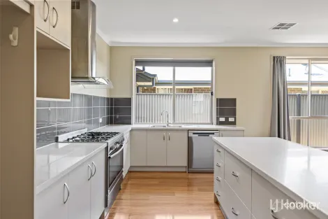 Property photo of 8 Edward John Parade Eyre SA 5121