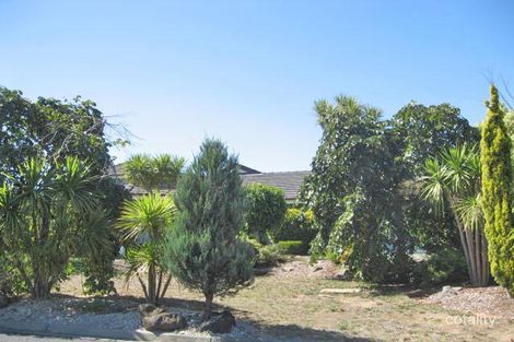 10 Cardigan Cres, Taylors Lakes, VIC 3038