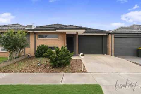 15 Degraves St, Mickleham, VIC 3064