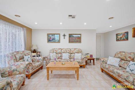 Property photo of 27 Kenswick Drive Hillside VIC 3037