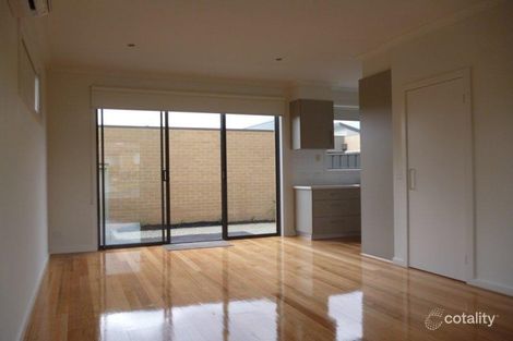 Property photo of 2/20 Ridge Road Oak Park VIC 3046