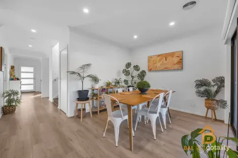 Property photo of 18 Hemsworth Road Weir Views VIC 3338