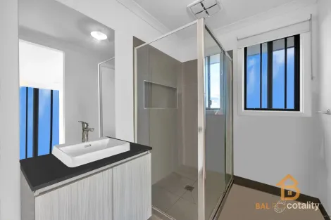 Property photo of 18 Hemsworth Road Weir Views VIC 3338