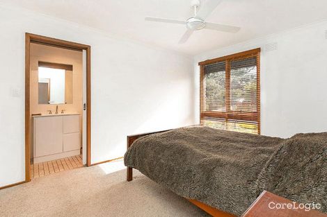 Property photo of 13 Sandleford Place Dingley Village VIC 3172