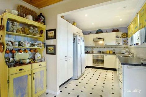 Property photo of 24 Warwick Parade Castle Hill NSW 2154