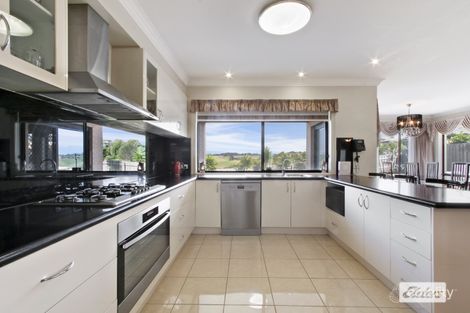 Property photo of 3 Highland Court Lakes Entrance VIC 3909
