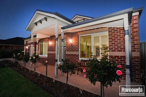 Property photo of 24 Westwood Grove Pakenham VIC 3810