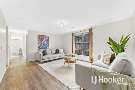 Property photo of 45 Linden Tree Way Cranbourne North VIC 3977