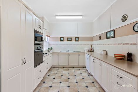 Property photo of 49 Wooldridge Street Mount Lofty QLD 4350