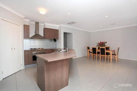 Property photo of 11 Appletree Grove Burnside Heights VIC 3023