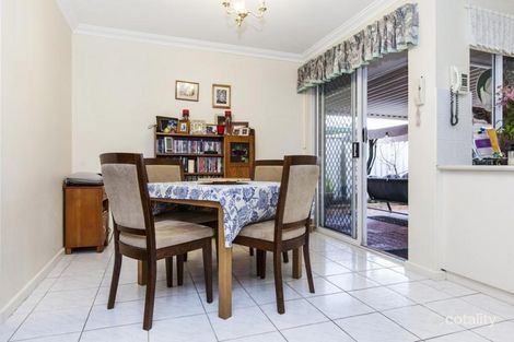 Property photo of 2/22 Swingler Way Gosnells WA 6110