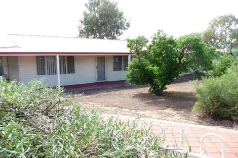 24 Hunt Rd, Beverley, WA 6304