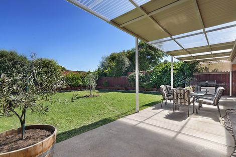 Property photo of 9 Ronald Grove Keilor East VIC 3033