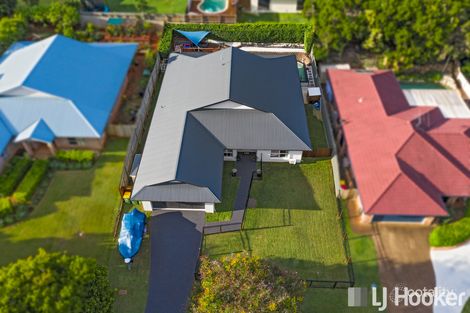 19 Daydream St, Redland Bay, QLD 4165