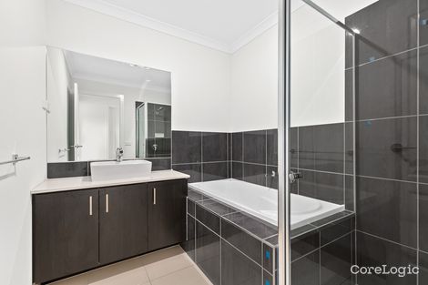 Property photo of 3 Ethan Court Pakenham VIC 3810