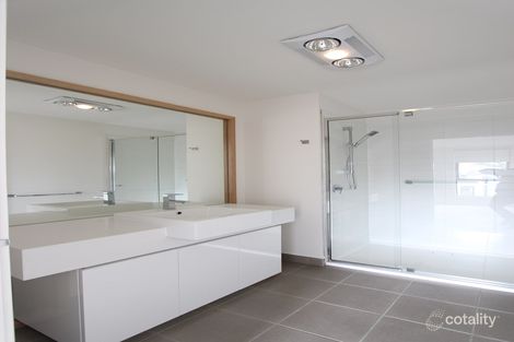 Property photo of 73 Central Park Walk Cheltenham VIC 3192
