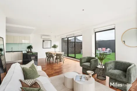 112/3 Kiernan Ave, Ivanhoe, VIC 3079