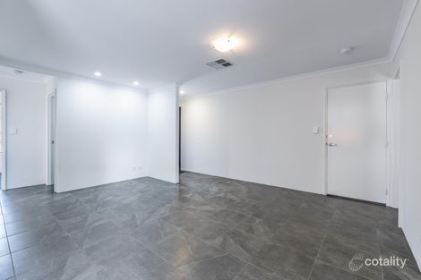 Property photo of 18 Fiore Court Lake Coogee WA 6166