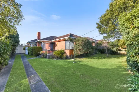 Property photo of 12 Eileen Street Mount Waverley VIC 3149