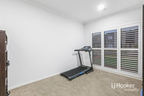Property photo of 152 Waterhaven Boulevard Point Cook VIC 3030