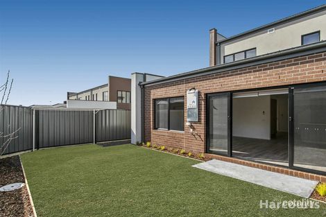 Property photo of 42 Everard Avenue Clyde North VIC 3978