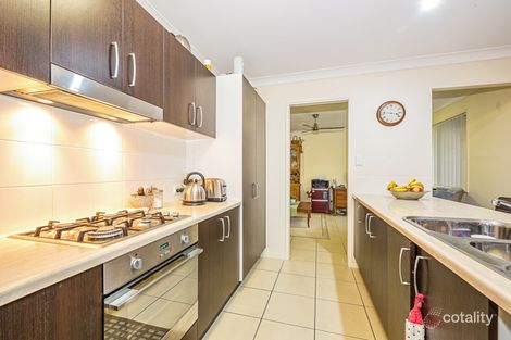 Property photo of 8 Dixon Court Beachmere QLD 4510